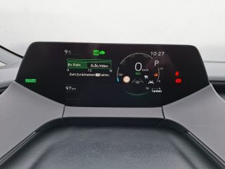 Toyota Prius 2.0 Plug-in Hybrid Executive Aut. 223PS| AB € 43.950,-