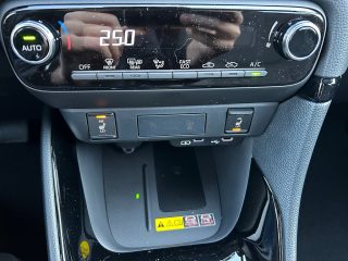 Toyota Yaris 1,5 Hybrid Active Drive CVT 116PS | LED | Kamera