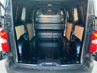 Toyota Pro Ace 1,5 l, 120 PS Kastenwagen Select