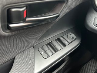 Toyota C-HR 2,0 PHEV Active Drive CVT 223PS | LED|Kamera