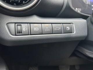 Toyota C-HR 2,0 PHEV Active Drive CVT 223PS | LED|Kamera