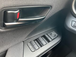 Toyota C-HR 2,0 PHEV Active Drive CVT 223PS | ab 40.690,-