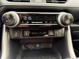 Toyota RAV4 2,5 Hybrid Active CVT 218PS | ab 41.190,-