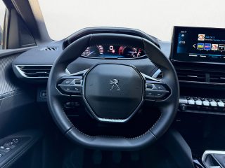 Peugeot 3008 1,2 PureTech 130 Allure Pack | LED | Navi