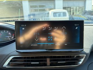 Peugeot 3008 1,2 PureTech 130 Allure Pack | LED | Navi