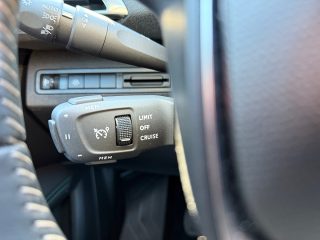 Peugeot 3008 1,2 PureTech 130 Allure Pack | LED | Navi