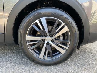 Peugeot 3008 1,2 PureTech 130 Allure | LED | Navi | Keyless