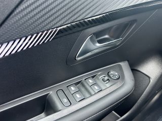 Peugeot 208 PureTech 100 Allure | LED | Kamera | Sitzhzg