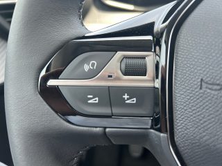 Peugeot 208 PureTech 100 Allure | LED | Kamera | Sitzhzg