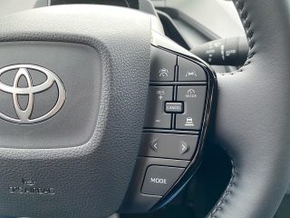 Toyota Prius 2,0 PHEV Executive CVT 223PS | Navi | Kam