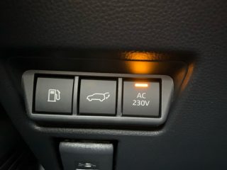 Toyota Prius 2,0 PHEV Executive CVT 223PS | Navi | Kam