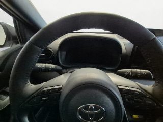 Toyota Yaris 1,5 Hybrid Lounge CVT 130PS| LED | Navi | Kamera