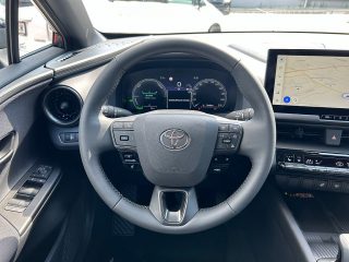 Toyota C-HR 1,8 Hybrid Active Drive CVT 140PS | LED | Navi