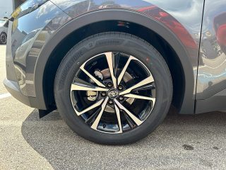Toyota C-HR 1,8 Hybrid Active Drive CVT 140PS | LED | Navi