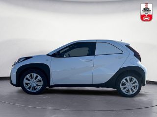 Toyota Aygo X 1,0 Play | FISKAL UMBAU