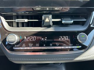 Toyota Corolla TS 1,8 Hybrid Active Drive CVT 140PS | LED | Navi