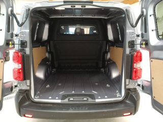 Toyota Pro Ace Doppelkabine 2,0 D-4D 145 L2 Select