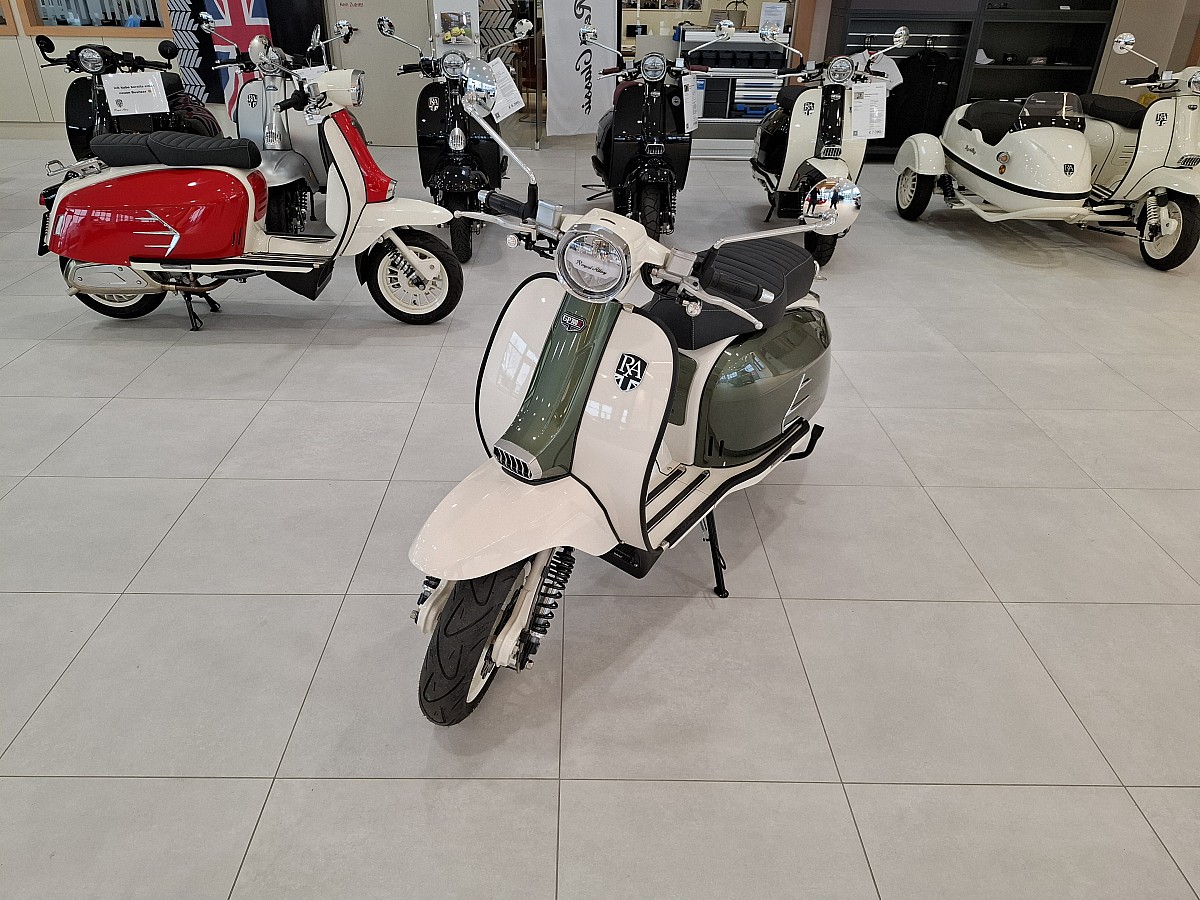 Royal Alloy GP 300 SE Dealer Special