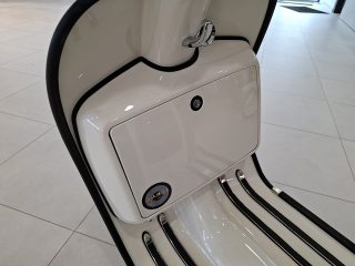 Royal Alloy GP 300 SE Dealer Special