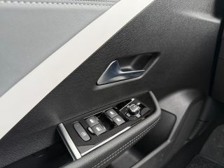 Opel Astra 1,2 Turbo Elegance Aut. | LED | Kamera | VirtCock