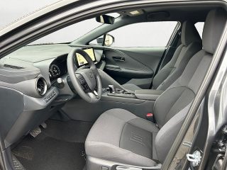 Toyota C-HR 2,0 PHEV Active Drive CVT 223PS | LED | Navi