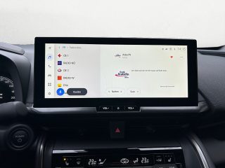 Toyota C-HR 2,0 PHEV Active Drive CVT 223PS | LED | Navi