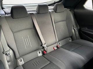 Toyota C-HR 2,0 PHEV Active Drive CVT 223PS | LED | Navi