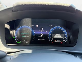 Toyota C-HR 2,0 Lounge 4x4 CVT 197PS | Navi | Kamera