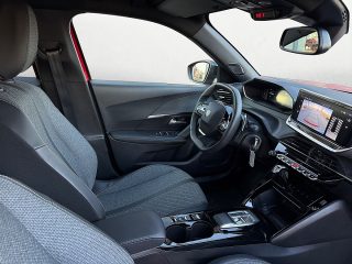 Peugeot 2008 PureTech 130 Allure Aut. | LED | Navi | PDC