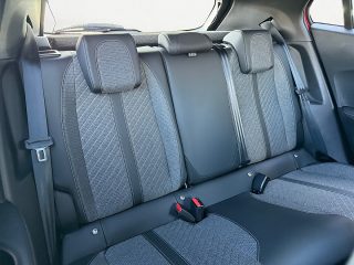 Peugeot 2008 PureTech 130 Allure Aut. | LED | Navi | PDC