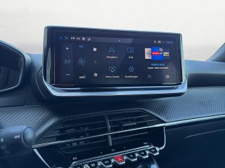 Peugeot 2008 PureTech 130 Allure Aut. | LED | Navi | PDC