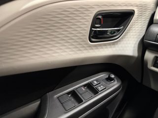 Suzuki Swift 1,2 Hybrid Shine | LED | Navi