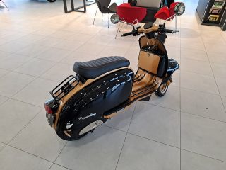 Royal Alloy JPS 350 on road