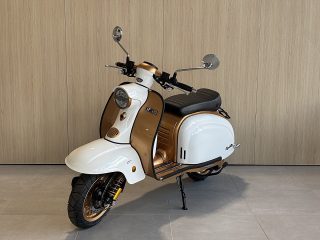 Royal Alloy JPS 125 On Road