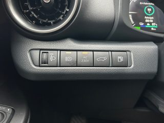 Toyota C-HR 2,0 PHEV Active Drive CVT 223PS | LED | Navi