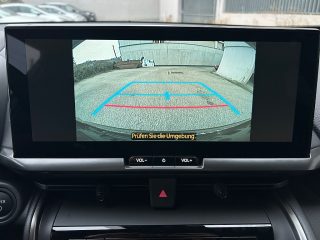Toyota C-HR 2,0 PHEV Active Drive CVT 223PS | LED | Navi