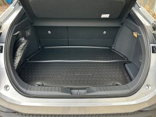 Toyota C-HR 2,0 PHEV Active Drive CVT 223PS | LED | Navi