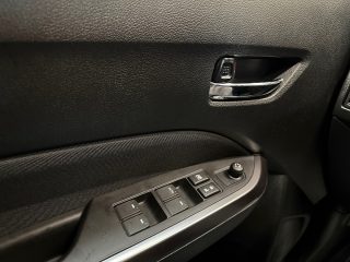 Suzuki Vitara 1,4 DITC Hybrid shine | LED | Sitzheizung | NAVI