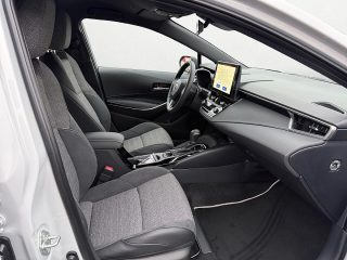 Toyota Corolla TS 1,8 Hybrid Active Drive CVT 140PS