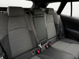 Toyota Corolla TS 1,8 Hybrid Active Drive CVT 140PS
