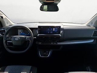 Toyota Proace Verso 2,2 D 180 L1 Teamplayer Aut. mit Navigationspaket und elektrischen Schiebetüren