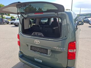 Toyota Proace Verso 2,2 D 180 L1 Teamplayer Aut. mit Navigationspaket und elektrischen Schiebetüren