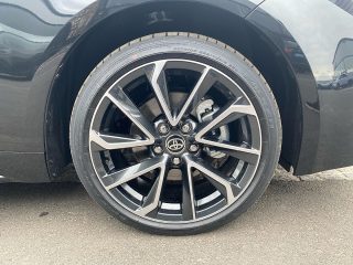 Toyota Corolla 2,0 Hybrid TS Lounge CVT | Systemleistung 178PS|