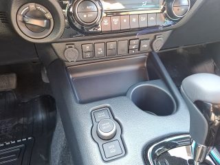 Toyota Hilux DK Invincible 4WD 2,8 D-4D MHEV Aut.
