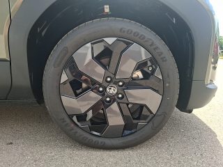 Toyota Urban Cruiser Elektro 61kWh Lounge | ab €36.290,-