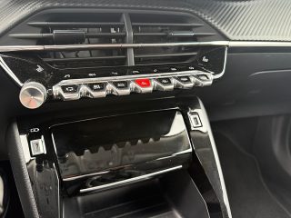 Peugeot 2008 1,5 BlueHDi Allure | Sitzheizung | Navi |