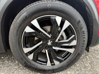 Peugeot 2008 1,5 BlueHDi Allure | Sitzheizung | Navi |