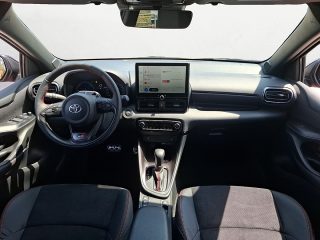 Toyota Yaris 1,5 VVT-i Hybrid 130PS GR Sport + Safety Paket | ab €27.490,-