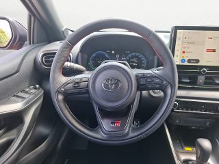 Toyota Yaris 1,5 VVT-i Hybrid 130PS GR Sport + Safety Paket | ab €27.490,-