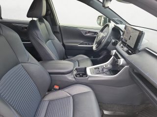 Toyota RAV4 2,5 Hybrid Style CVT 218PS | Navi | LED